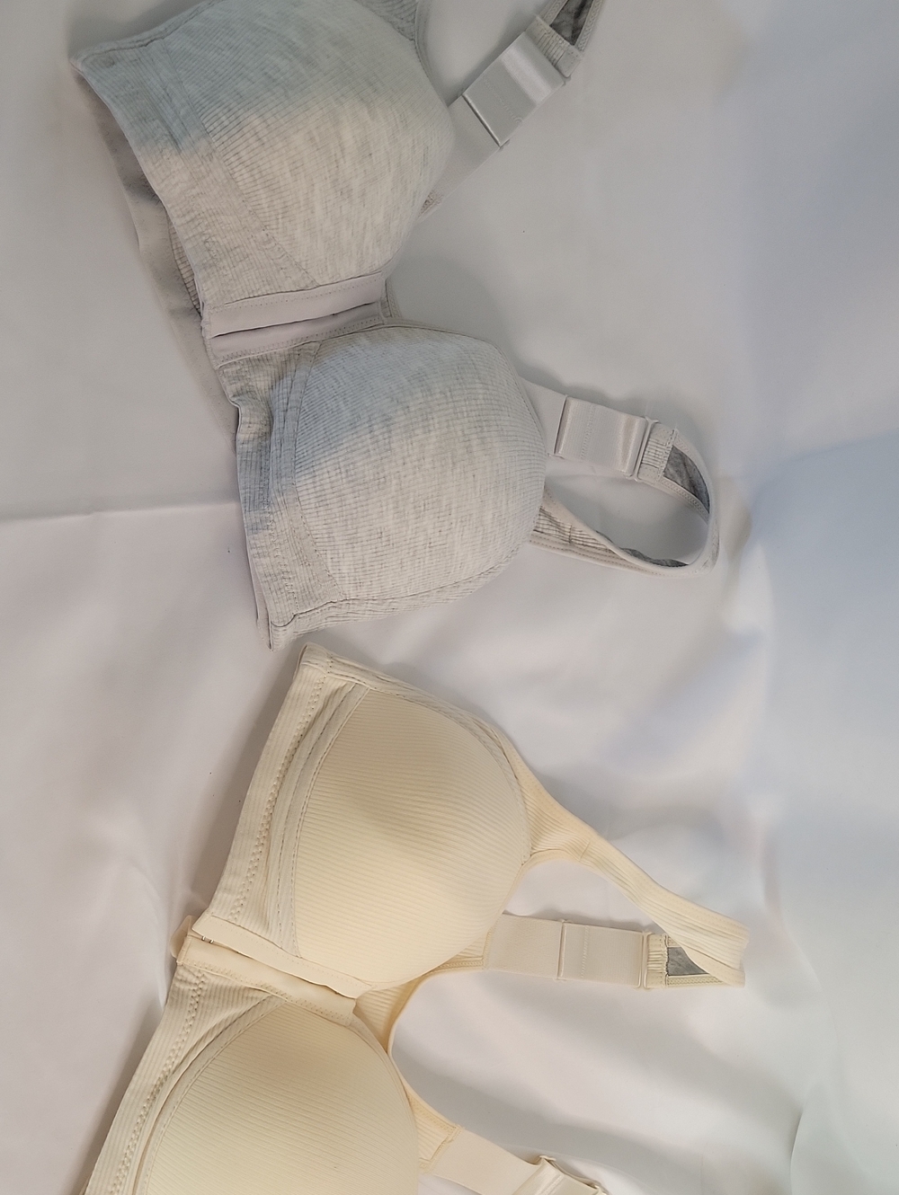Everyday Wireless Bra Set — Cream & Light Gray